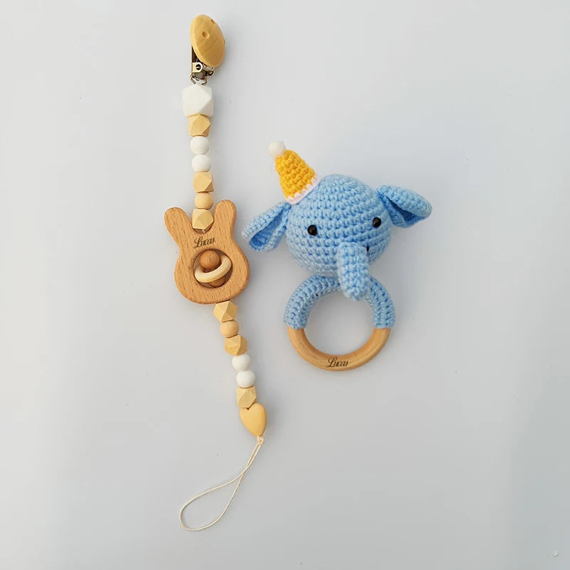 Set Regalo Bebé: Cepillo Madera Personalizado + Sonajero Lana Natural